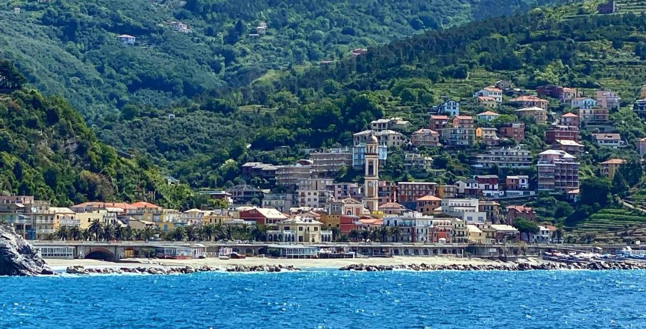 M'Illumino D'Immenso - Moneglia Apartments Экстерьер фото